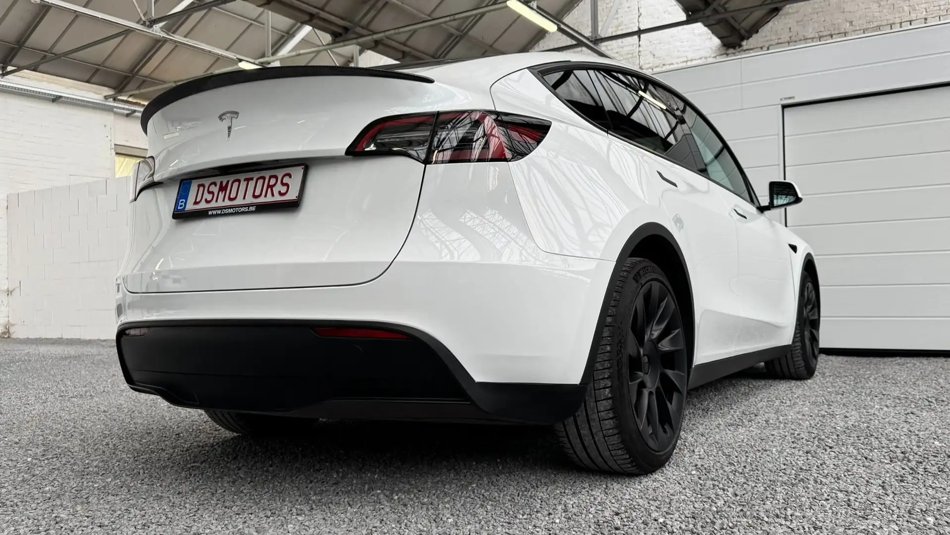 Tesla Model Y RWD | 20" Induction velgen | *GERESERVEERD* Белый - 2