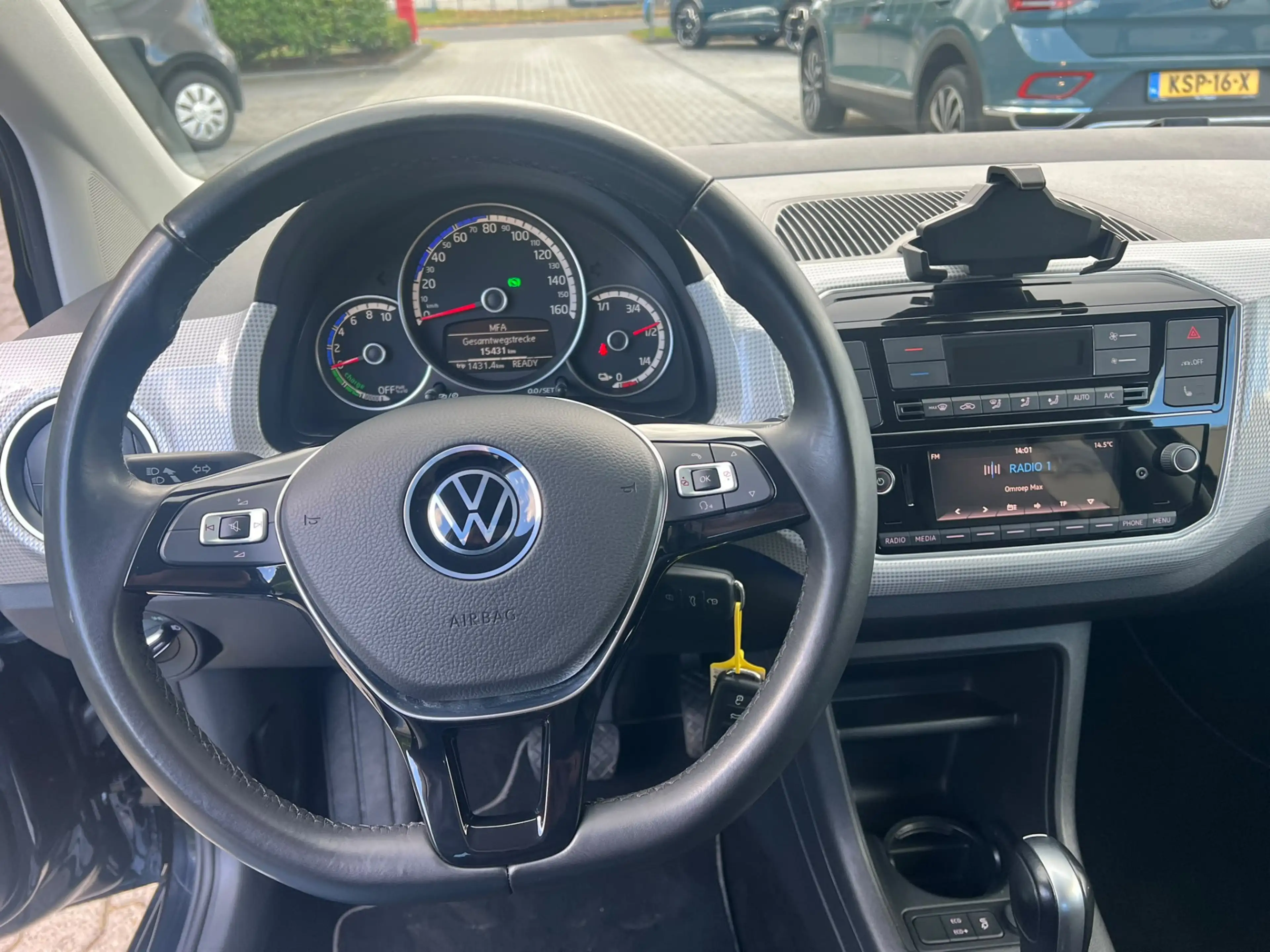 Volkswagen e-up! e-up! SOH 96% multi stuur, airco, stoelverw, Led — photo 9