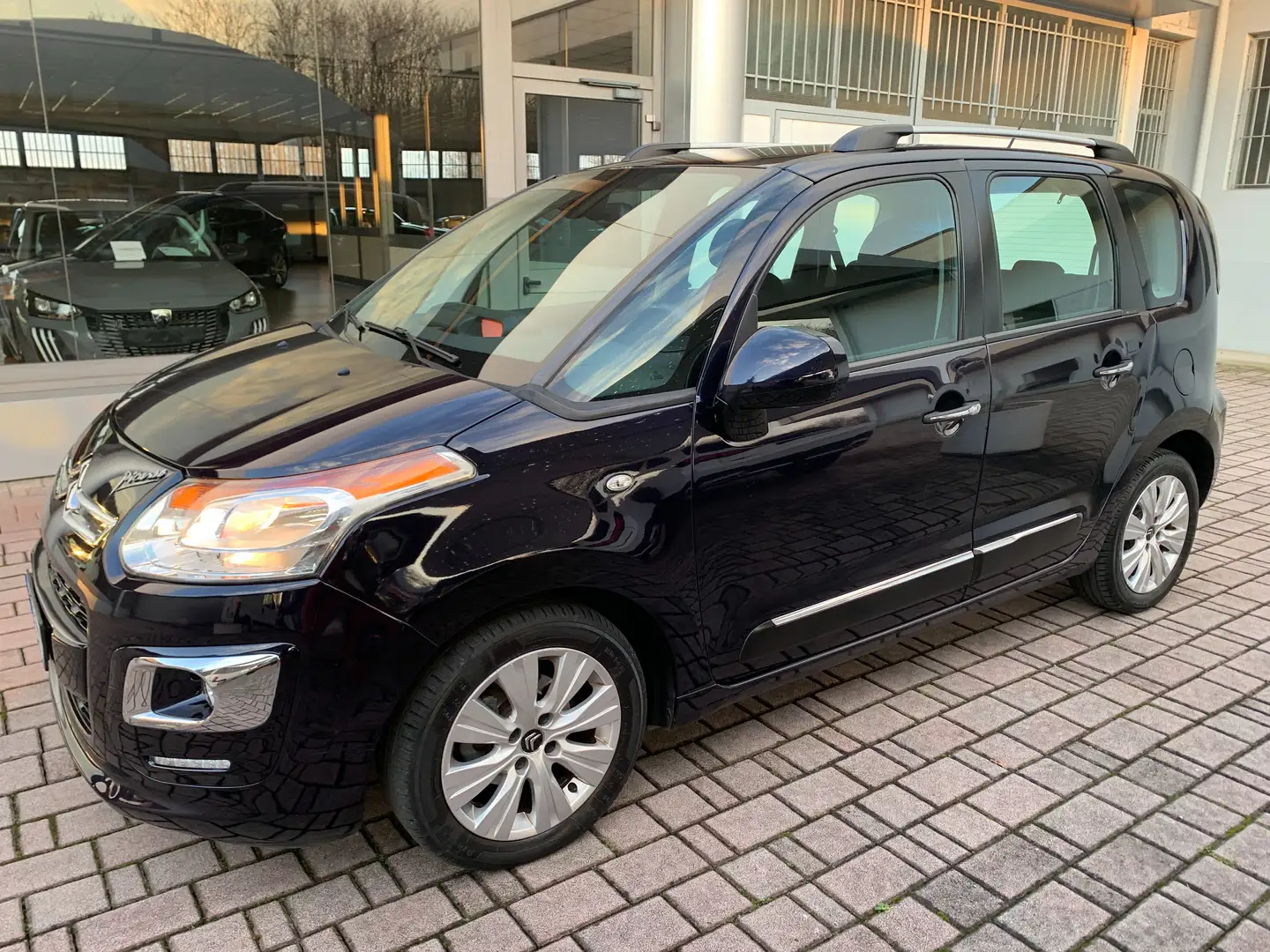 Citroen C3 Picasso 16 hdi exclusive Noir - 1