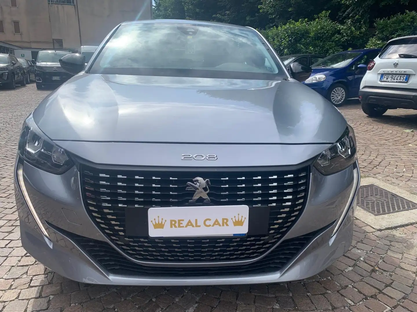 Peugeot 208 208 1.2 puretech Allure Pack s Plateado - 1
