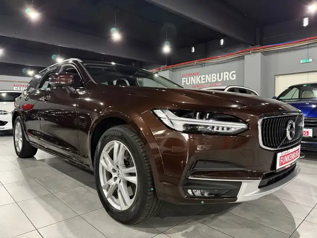 Volvo V90 Cross Country AWD