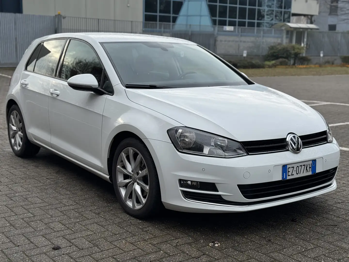 Volkswagen Golf 5p 1.6 tdi Euro 6 Highline 110cv dsg - 1