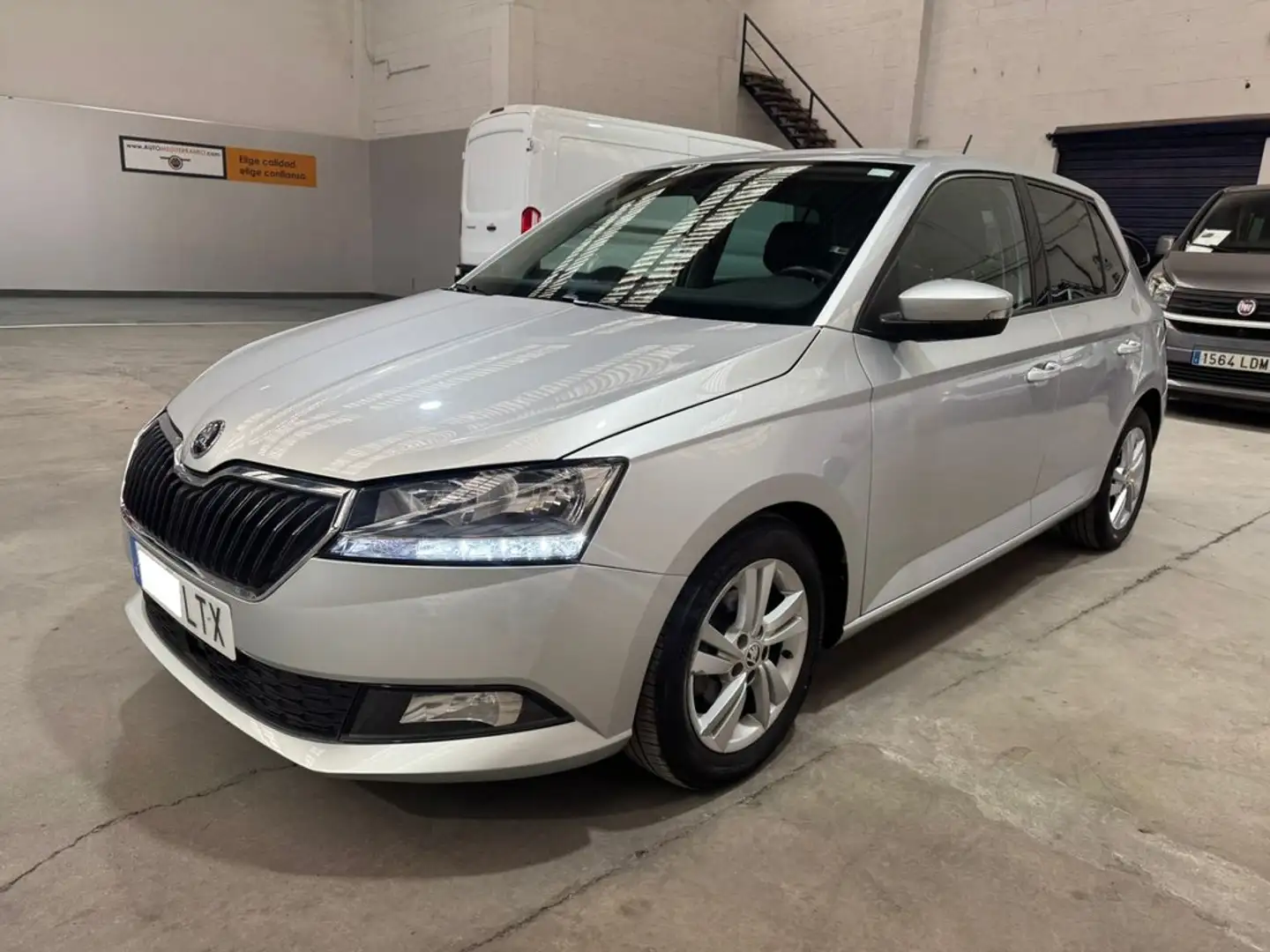 Skoda Fabia 1.0 TSI Style 70kW Gris - 2