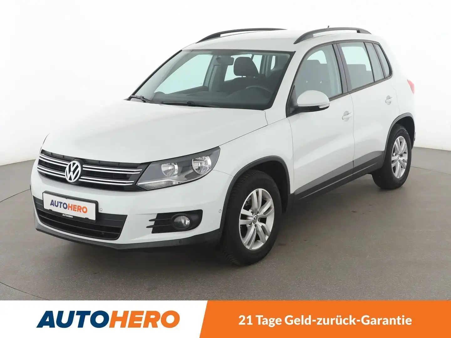 Volkswagen Tiguan 1.4 TSI Trend & Fun BMT *PDC*AHK*ALU* Weiß - 1