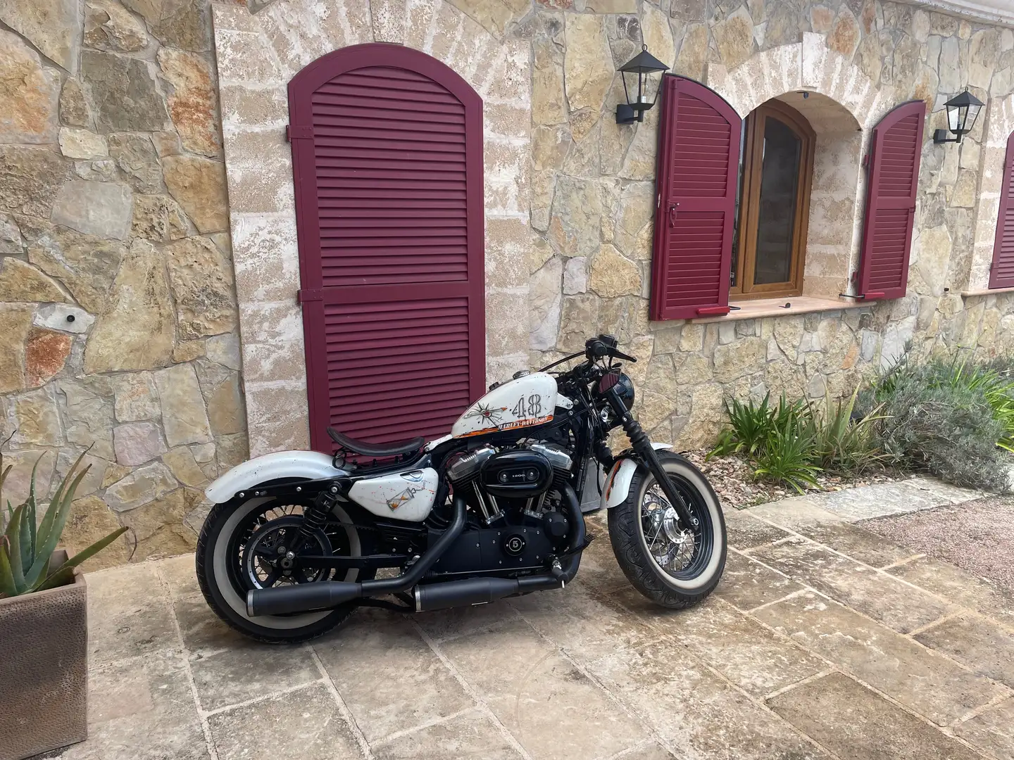 Harley-Davidson Sportster 1200 48 Blanco - 1