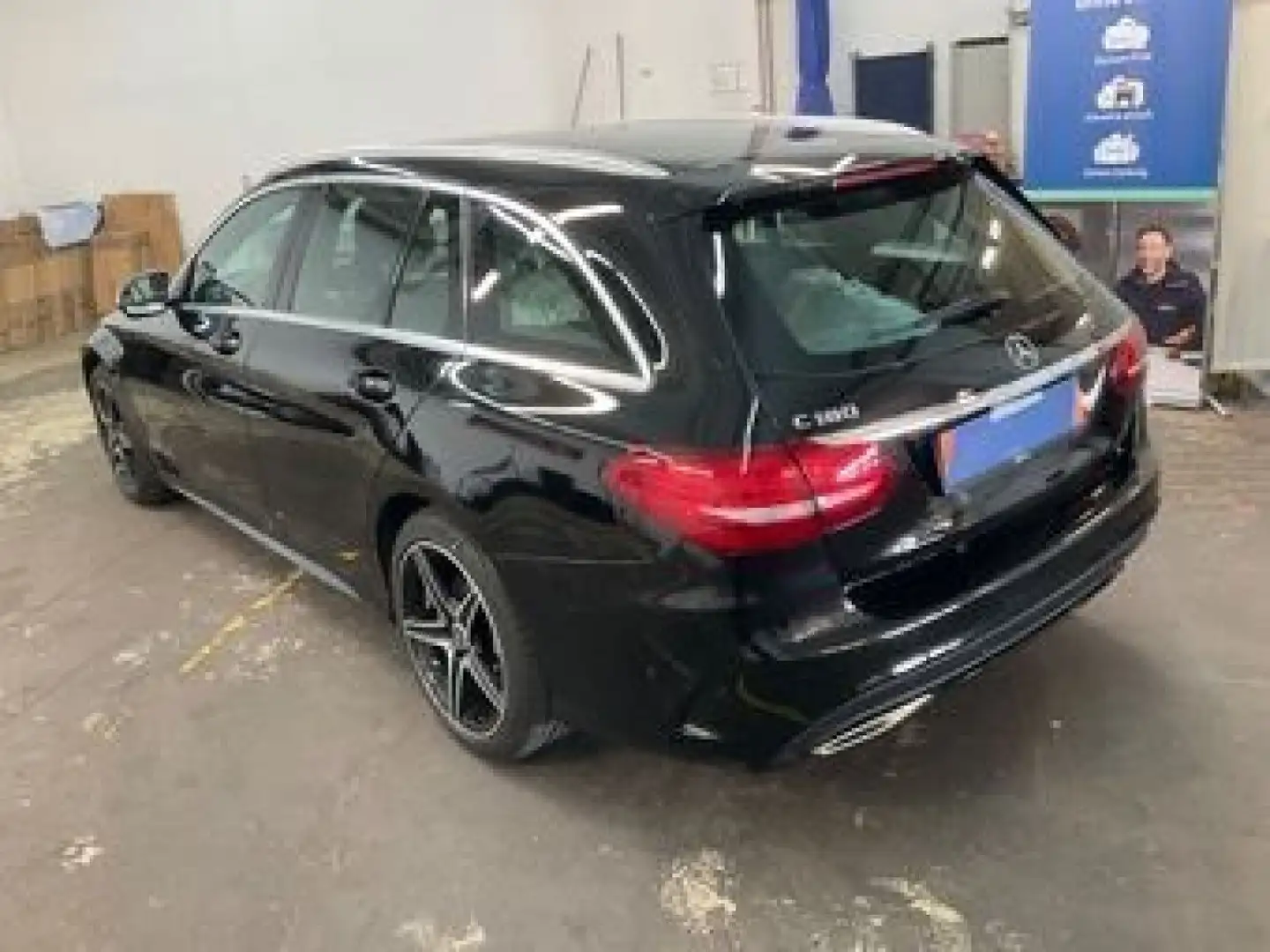 Mercedes-Benz C 180 T Edition C AMG Line NAVI*LED*AHK*RFK Noir - 2