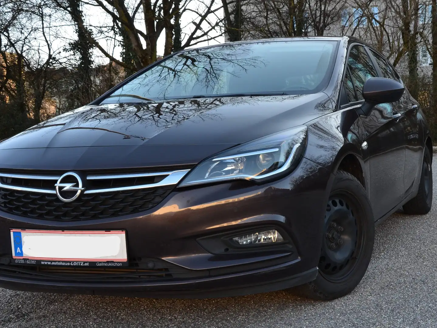 Opel Astra Astra 1,4 Turbo Direct Injection Österreich Edition Österreich Edition Braun - 2