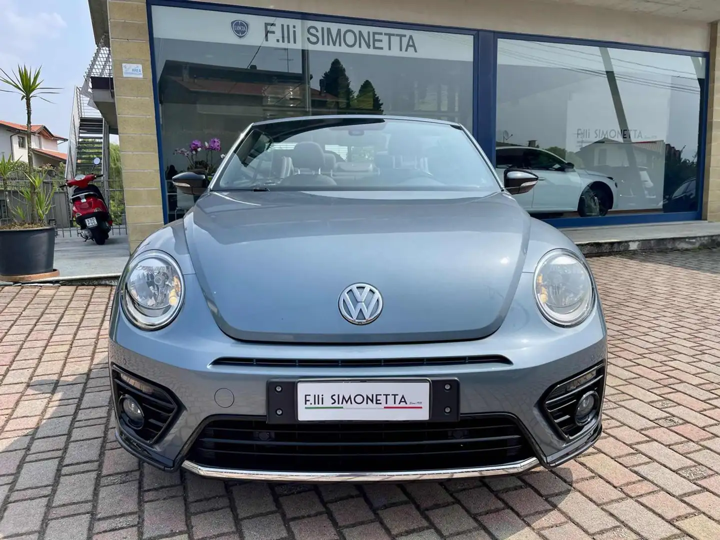 Volkswagen Maggiolino Cabrio 1.4 TSI DSG Sport BlueMotion Technology Blu/Azzurro - 2