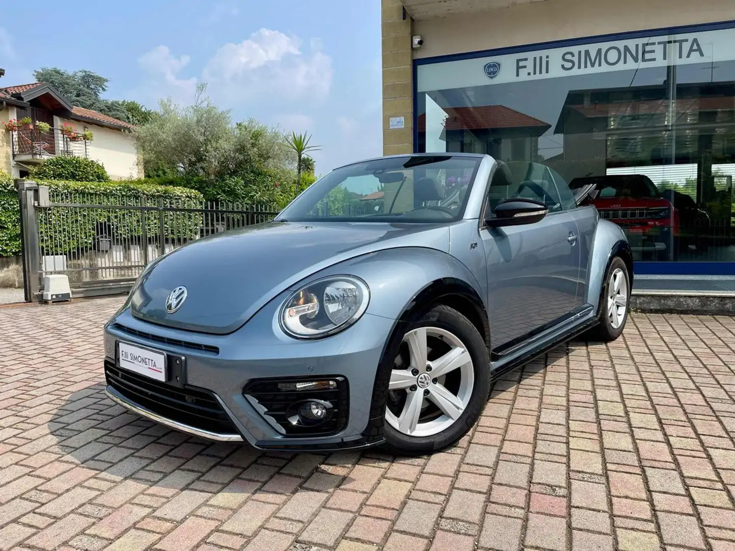 Volkswagen Maggiolino Cabrio 1.4 TSI DSG Sport BlueMotion Technology Blu/Azzurro - 1