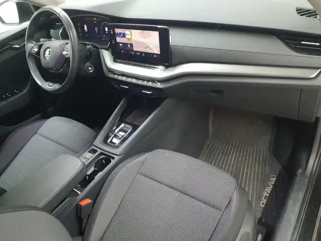 Skoda Octavia view 12