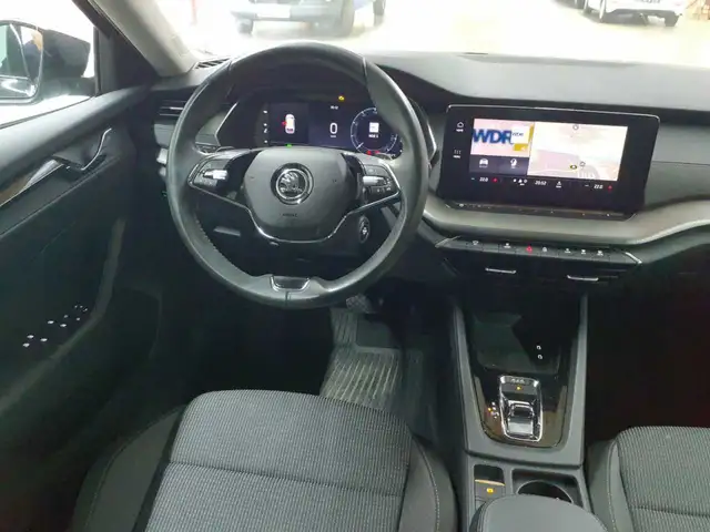 Skoda Octavia view 5