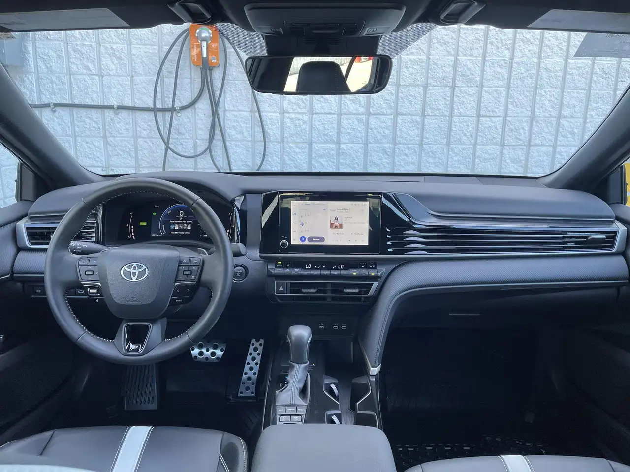 Toyota Camry снимка Toyota Camry