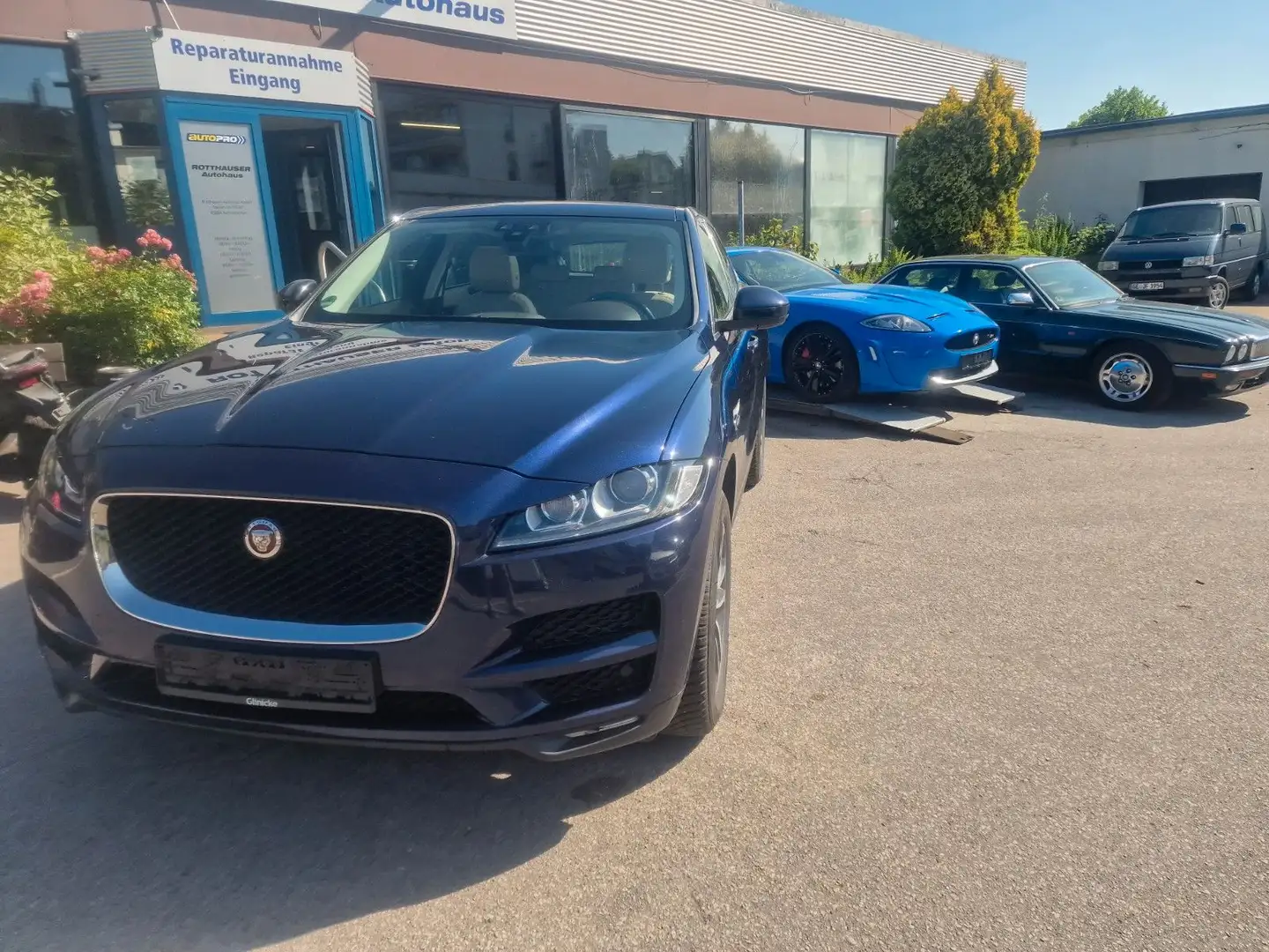 Jaguar F-Pace F-PACE Prestige AWD Bleu - 2