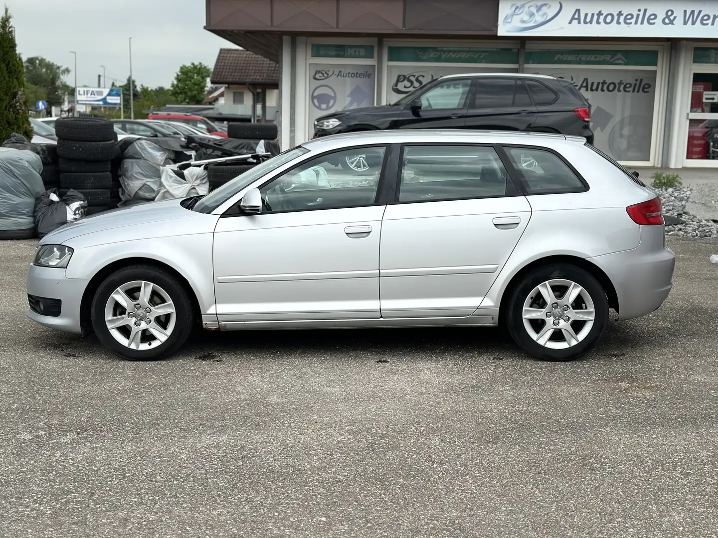 Audi A3 1.6 TDI Attraction Gris - 2