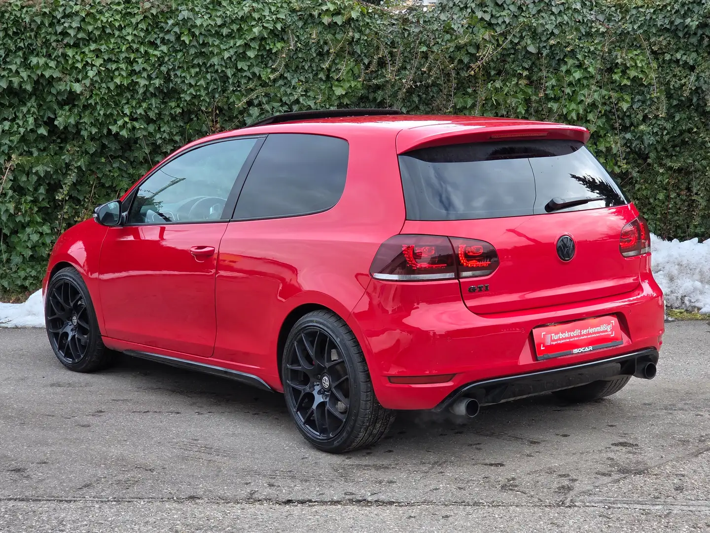 Volkswagen Golf GTI // SCHIEBEDACH // PARKSENSOREN // SITZHEIZUNG // Rot - 2