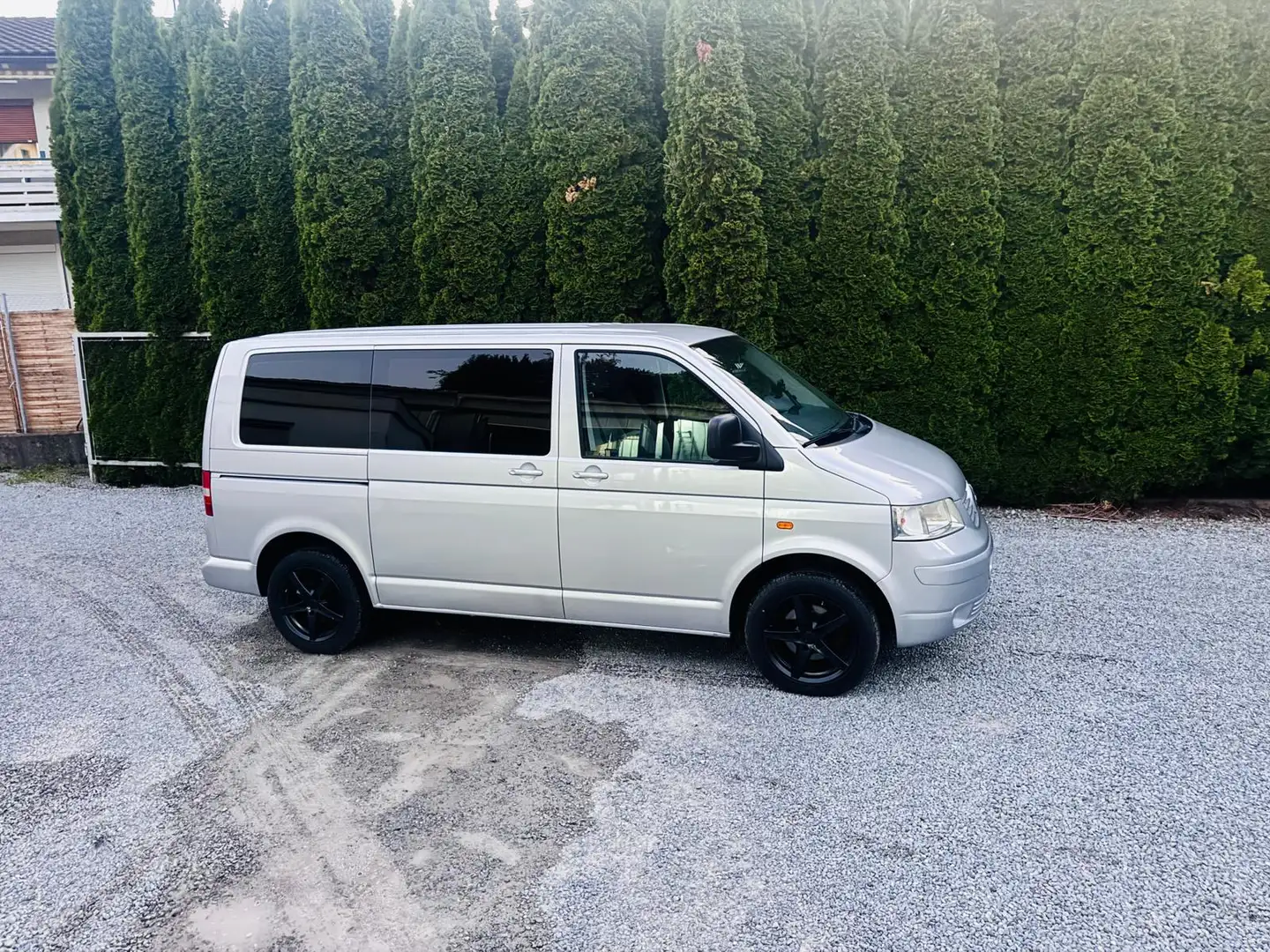 Volkswagen T5 Transporter HD-Doka-Kastenwagen LR 2,5 TDI 4motion D-PF Silber - 1