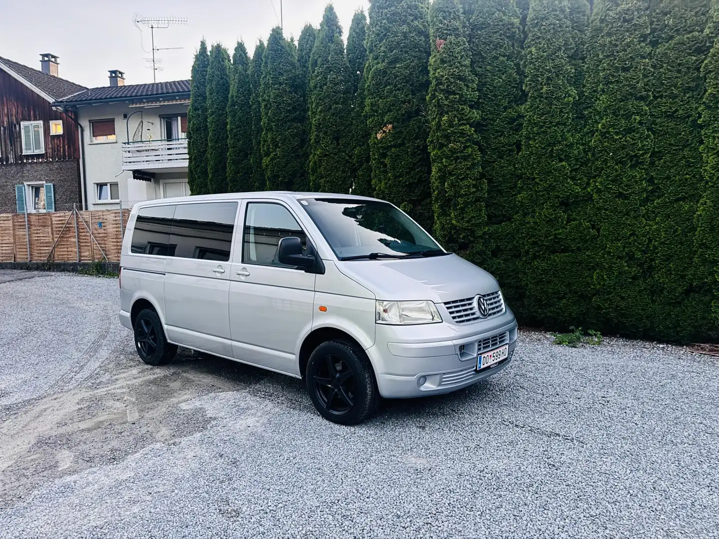 Volkswagen T5 Transporter HD-Doka-Kastenwagen LR 2,5 TDI 4motion D-PF Silber - 2