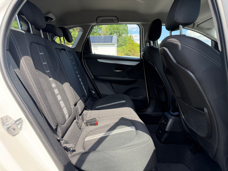 BMW 218 d Active Tourer  LED/NAVI/TEMPO — photo 12