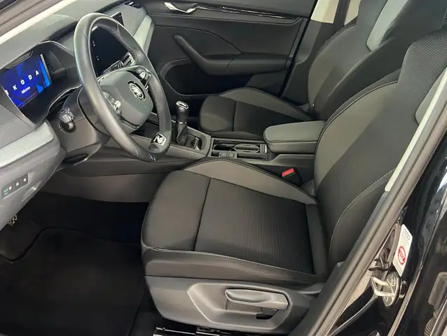 Skoda Octavia view 3