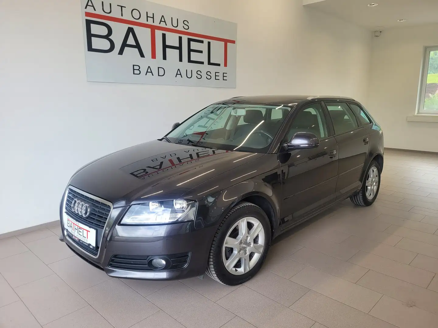 Audi A3 1.6 Limited Edition Grigio - 2