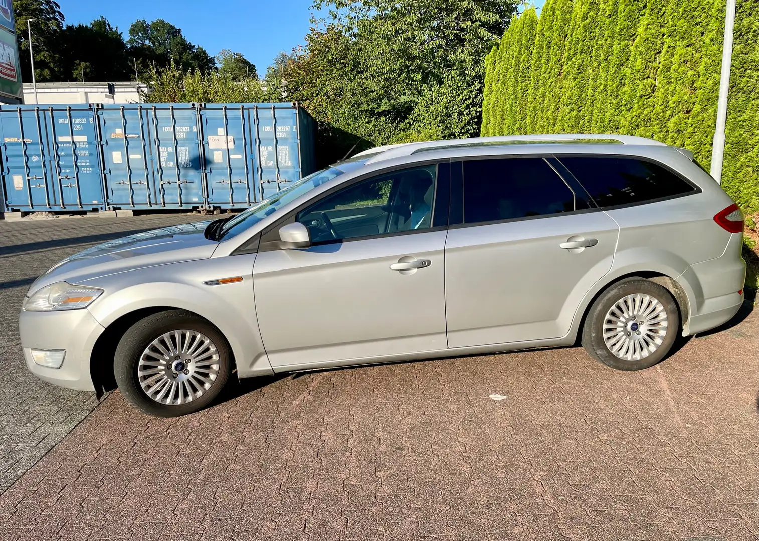 Ford Mondeo Mondeo Turnier 1.6 Ti-VCT Trend Silber - 2