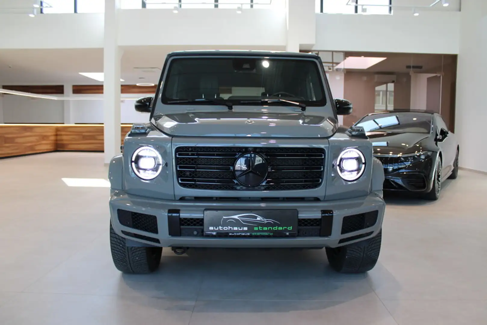 Mercedes-Benz Sonstige G500 4MATIC Aut. **exkl. Nova** Grau - 2