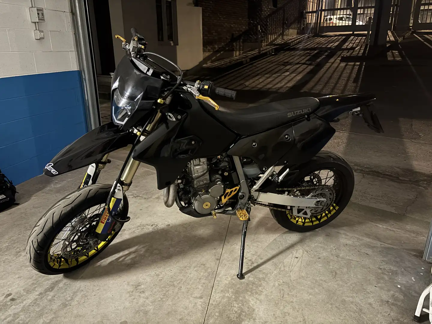 Suzuki DR-Z 400 SM - 1
