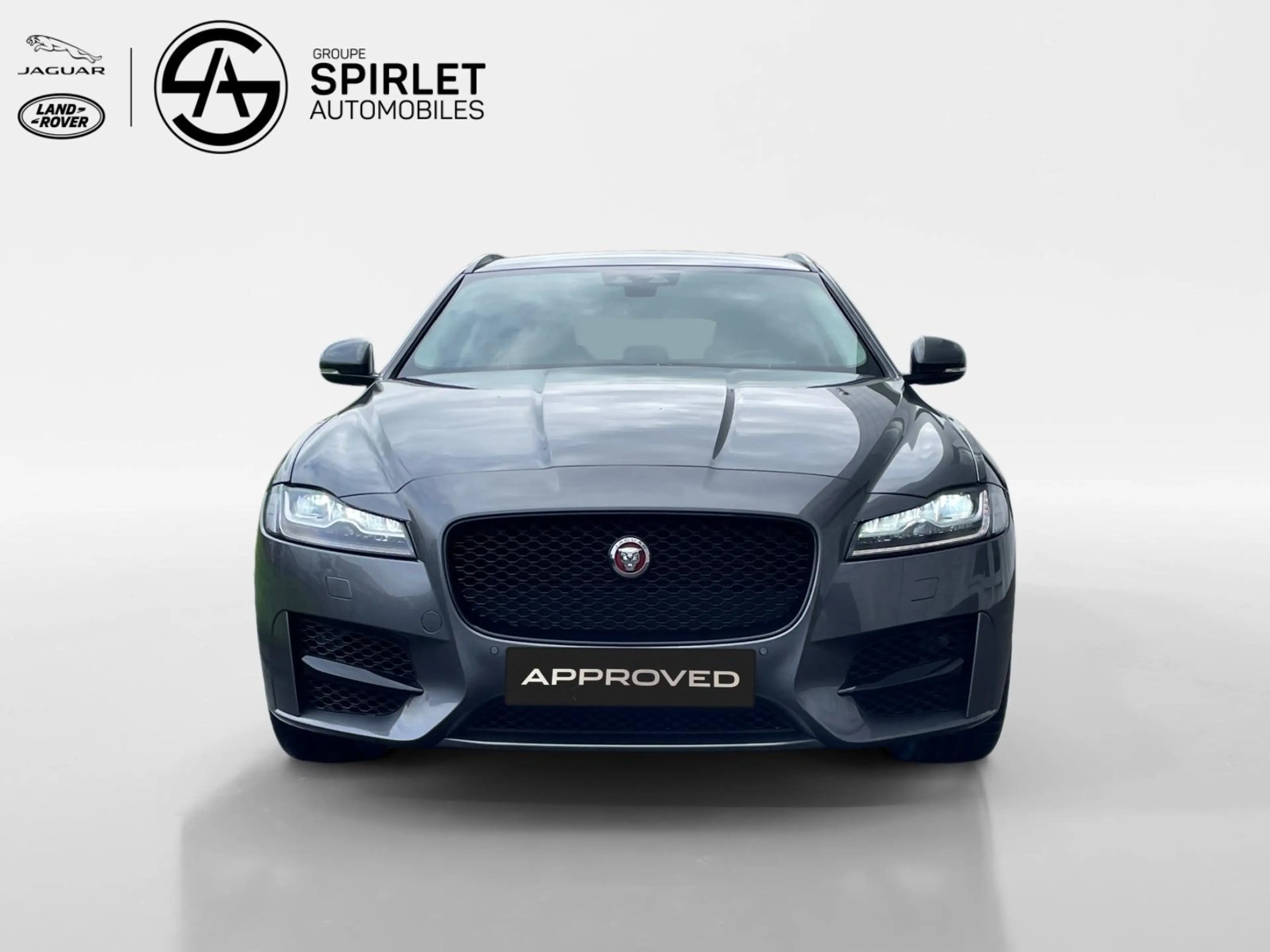 Jaguar XF R-Sport-AWD-P300-12 mois de garantie — photo 6