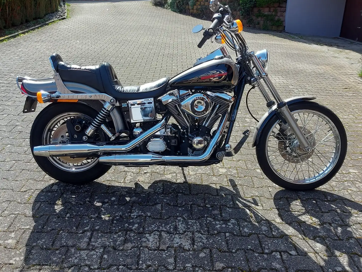 Harley-Davidson Dyna Wide Glide Ezüst - 1