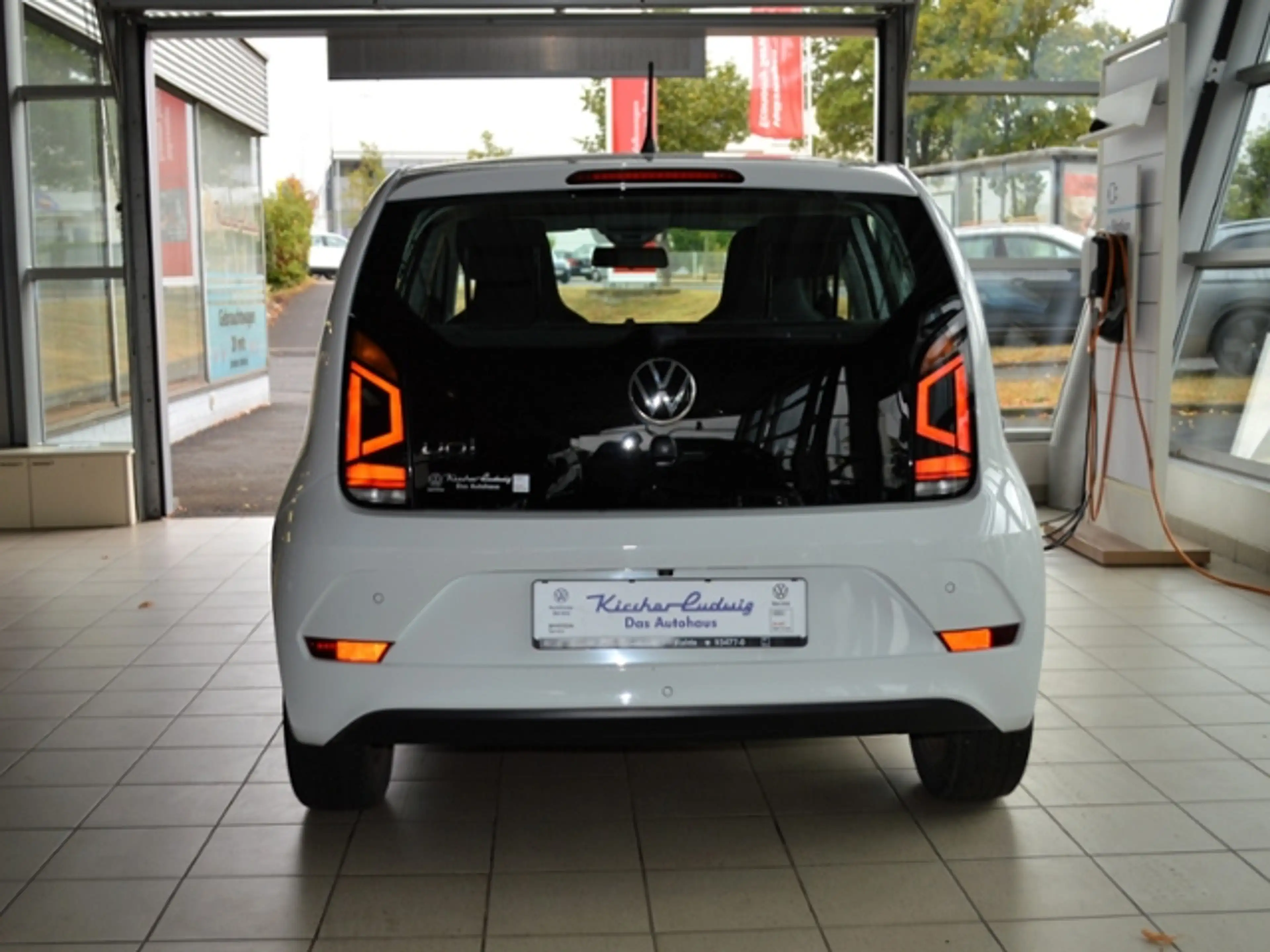 Volkswagen up! 1,0 Move ALU KLIMA KAMERA — photo 5