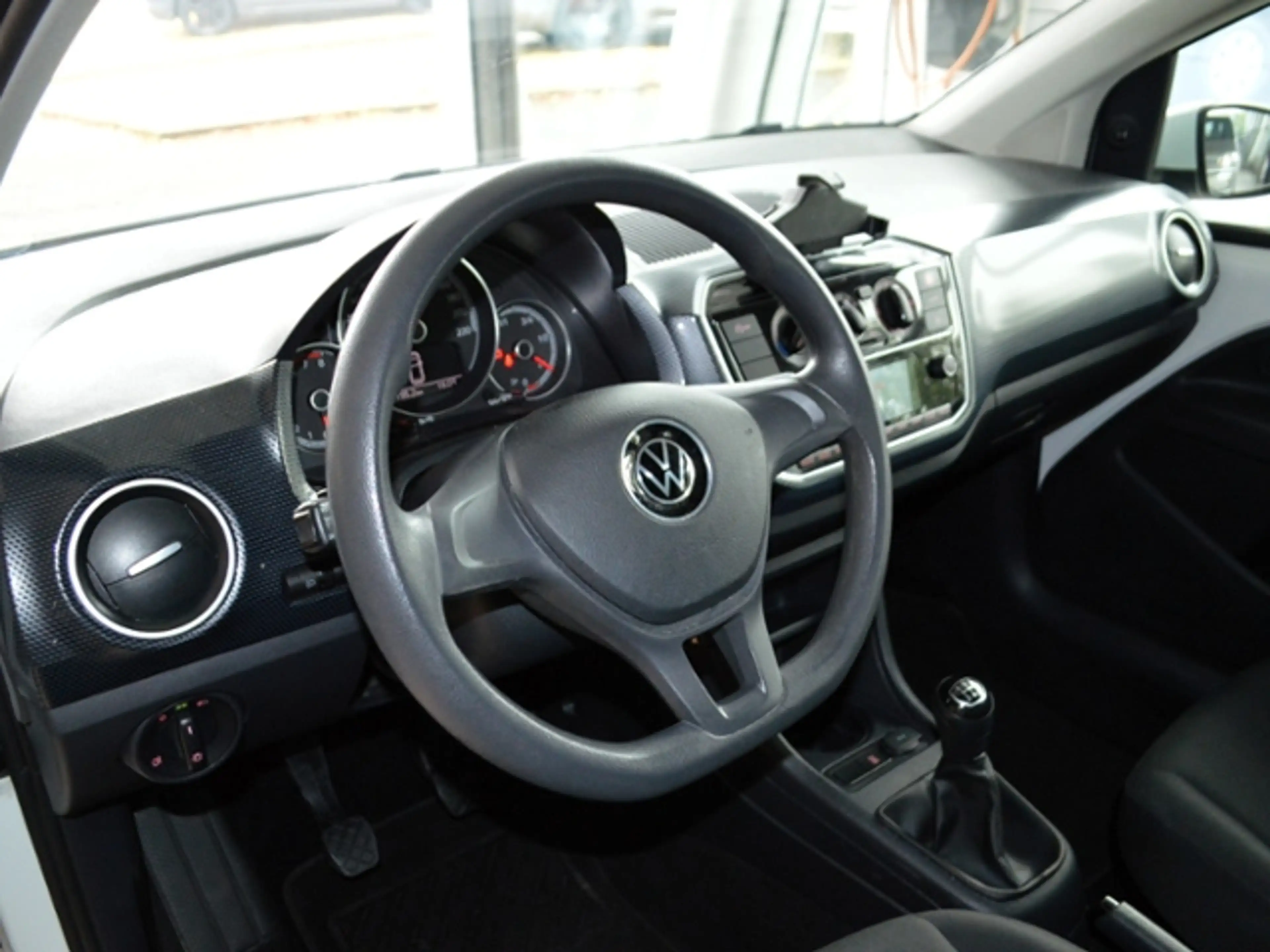 Volkswagen up! 1,0 Move ALU KLIMA KAMERA — photo 10