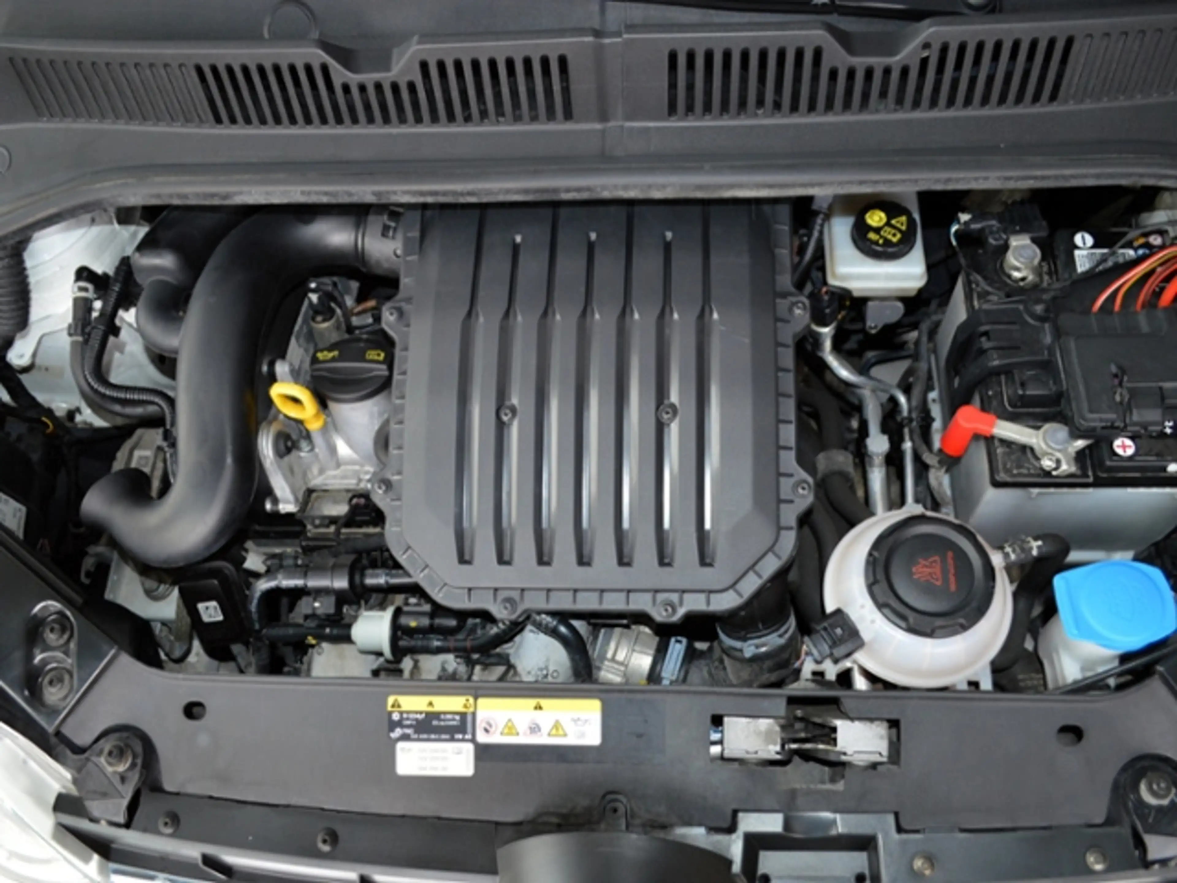 Volkswagen up! 1,0 Move ALU KLIMA KAMERA — photo 13