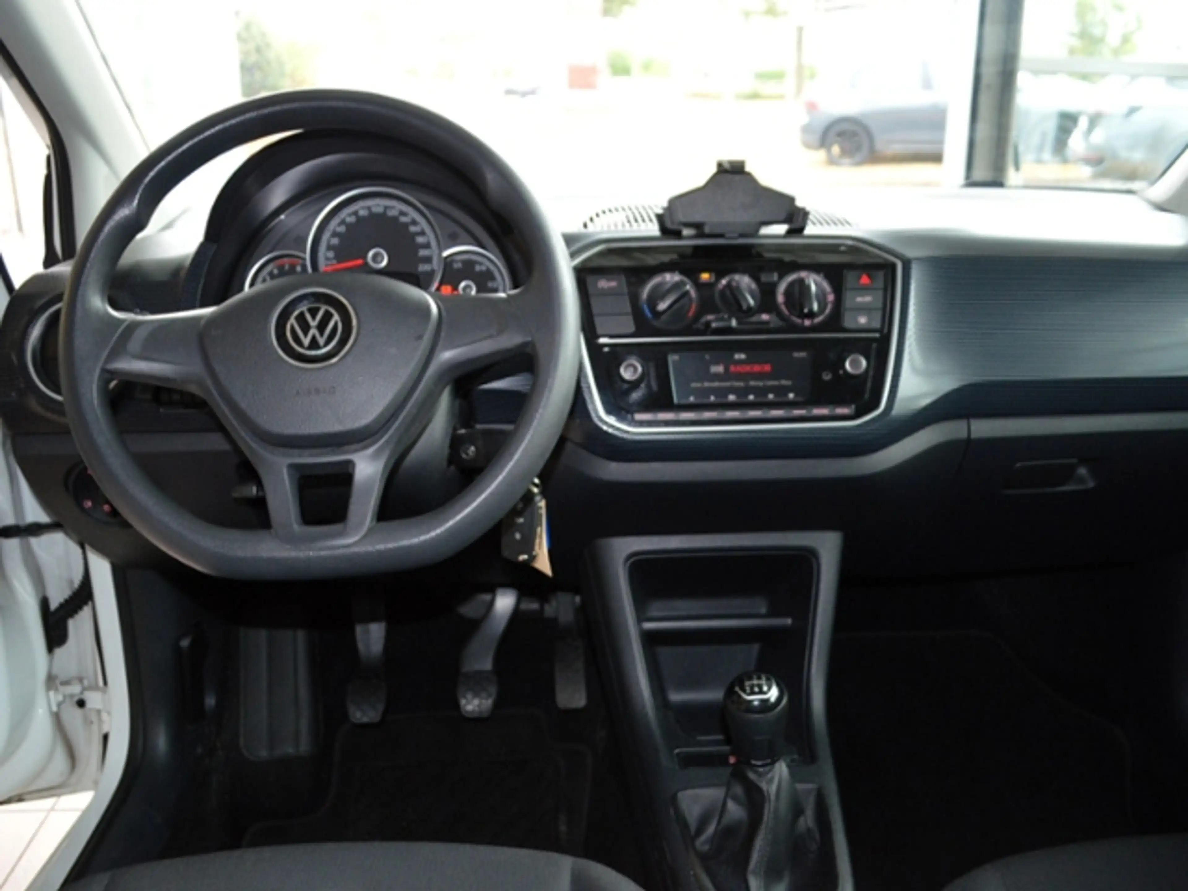 Volkswagen up! 1,0 Move ALU KLIMA KAMERA — photo 12