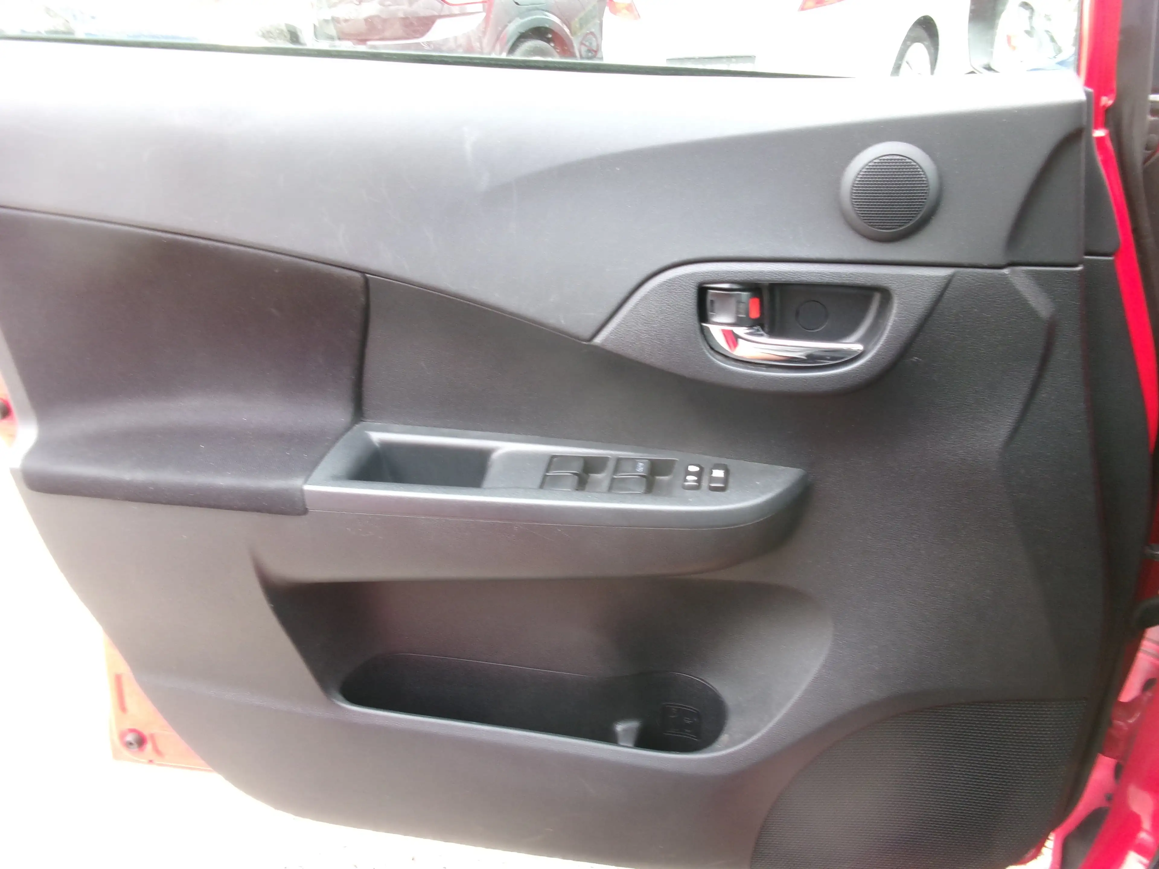 Toyota Verso-S Verso-S 1,33 dVVT-i Active — photo 11