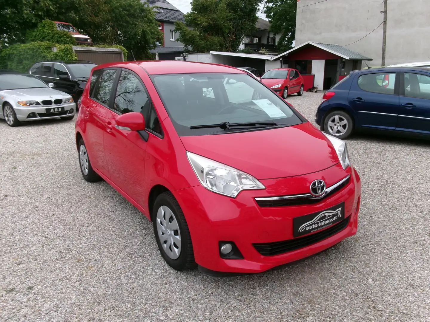 Toyota Verso-S Verso-S 1,33 dVVT-i Active Rot - 2