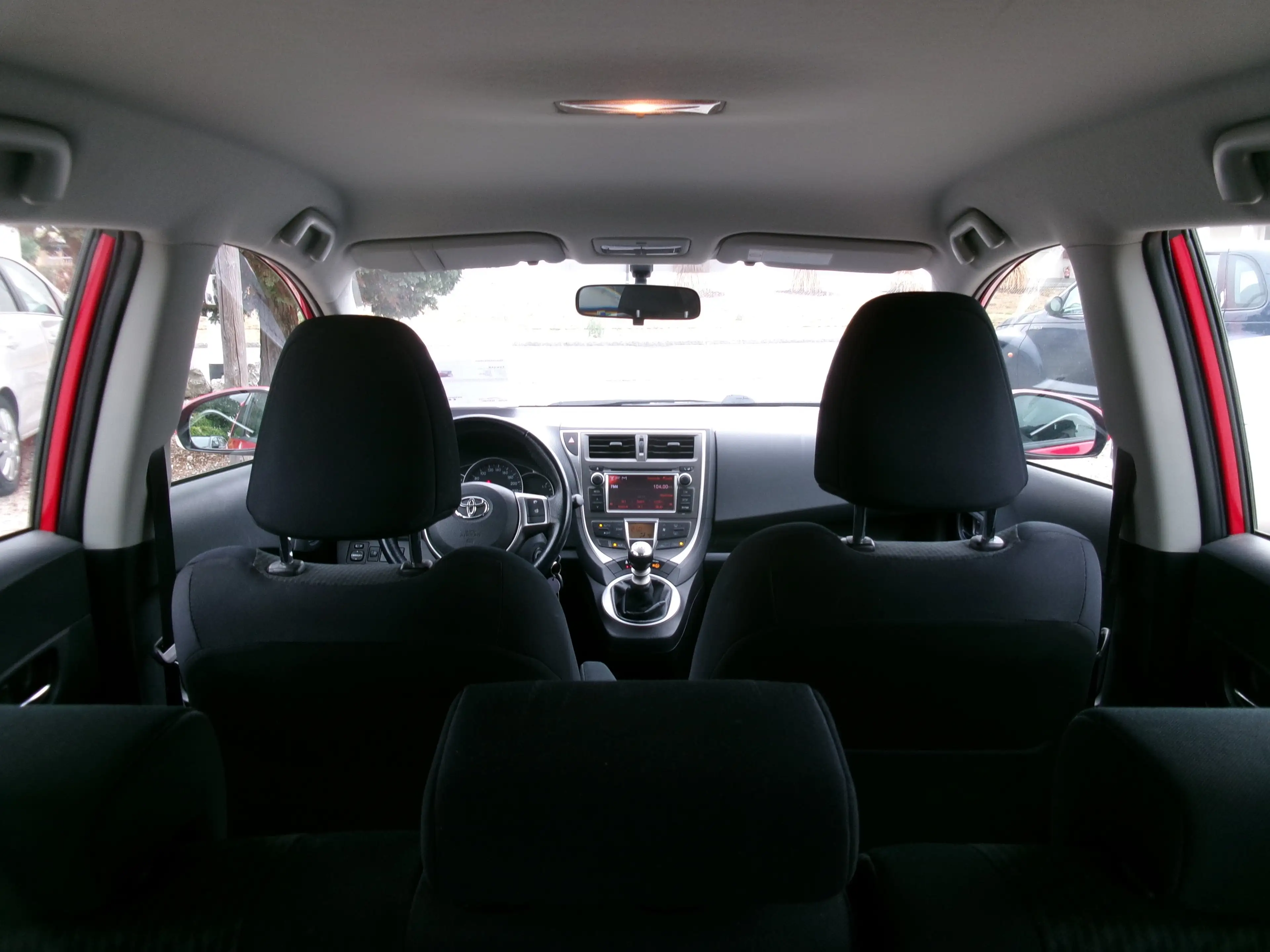 Toyota Verso-S Verso-S 1,33 dVVT-i Active — photo 7