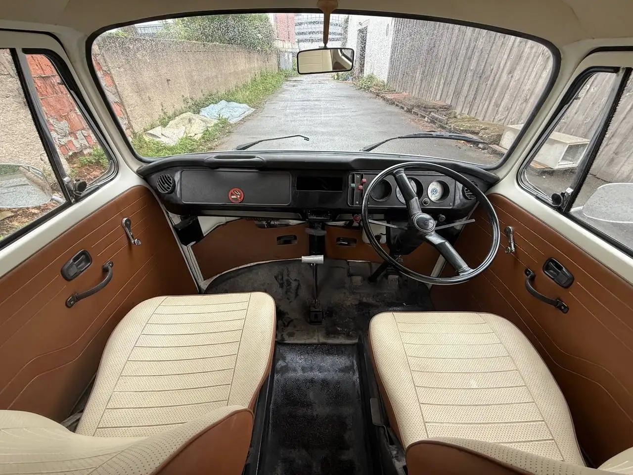 Volkswagen T2 Oldtimer-Baujahr 1979-1600er Motor Braun - Beige, foto 11