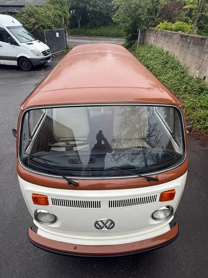 Volkswagen T2 Oldtimer-Baujahr 1979-1600er Motor Braun - Beige, foto 6