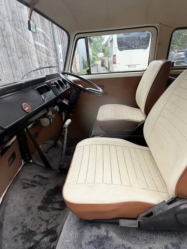 Volkswagen T2 Oldtimer-Baujahr 1979-1600er Motor Braun - Beige, foto 7