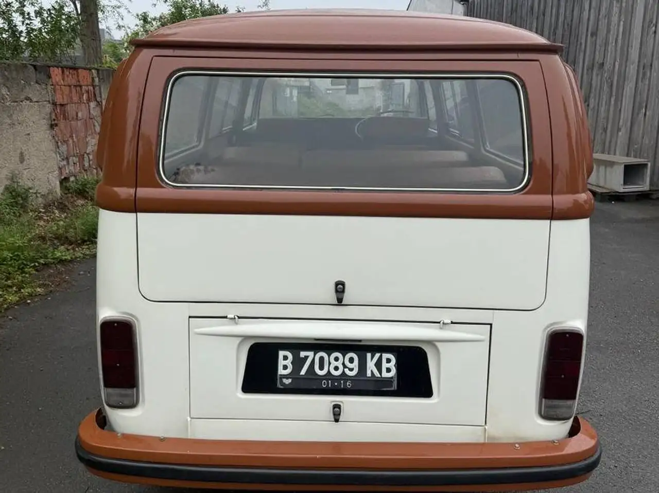 Volkswagen T2 Oldtimer-Baujahr 1979-1600er Motor Braun - Beige, foto 3