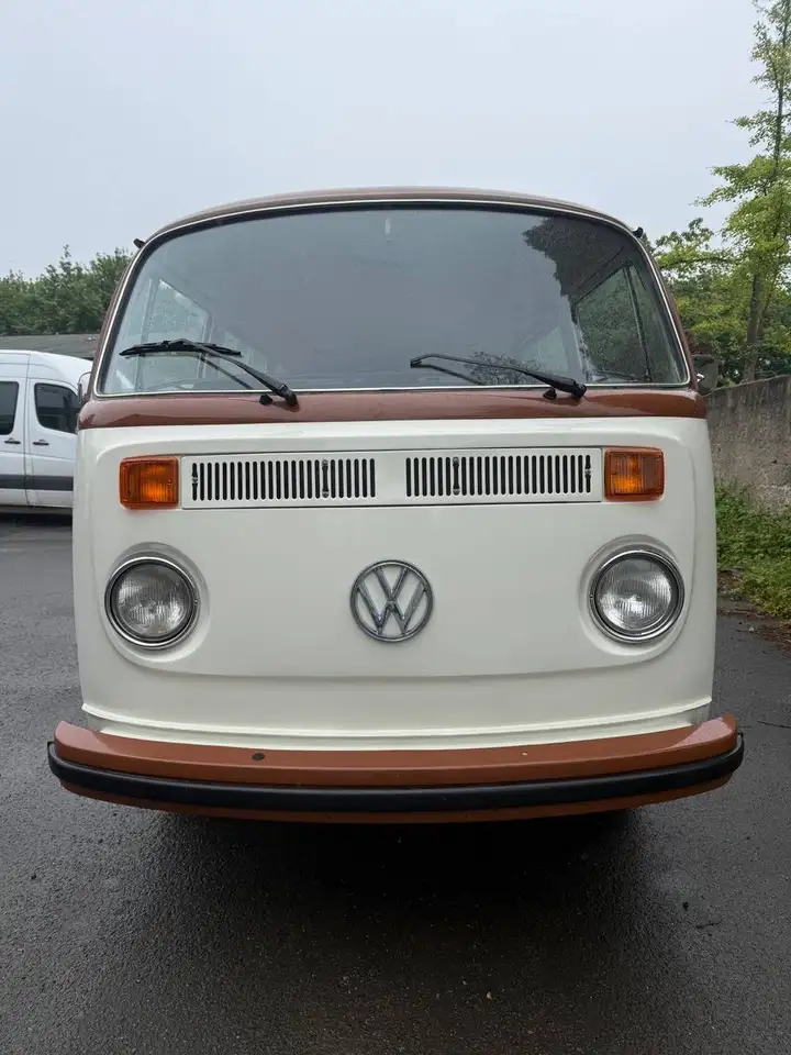 Volkswagen T2 Oldtimer-Baujahr 1979-1600er Motor Braun - Beige, foto 2