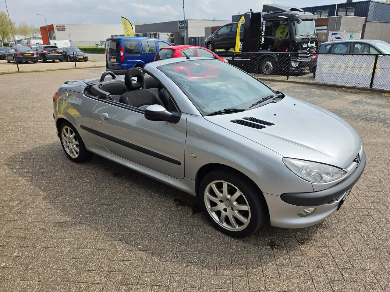 Peugeot 206 CC 1.6-16V, foto 8