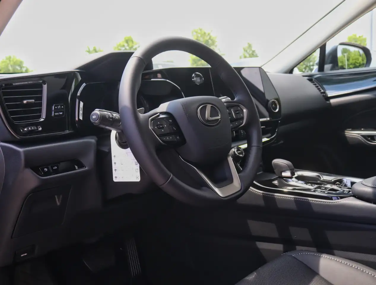 Lexus NX fotografie Lexus NX