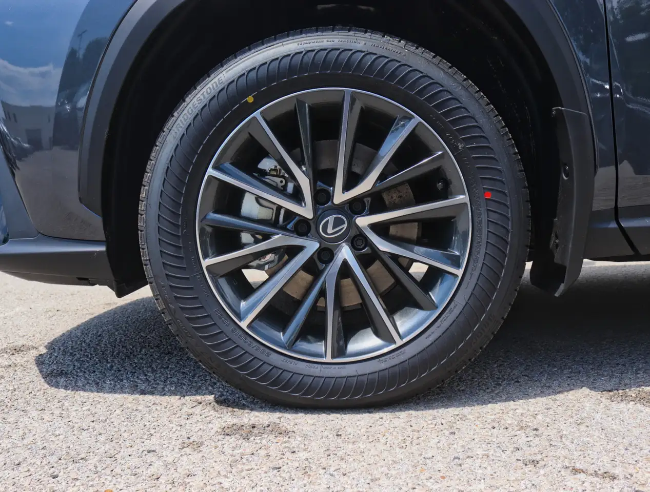 Lexus NX fotografie Lexus NX