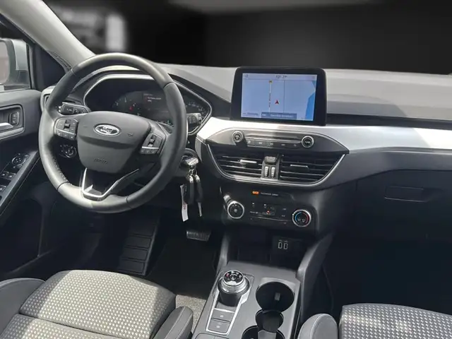 Ford Focus view 12