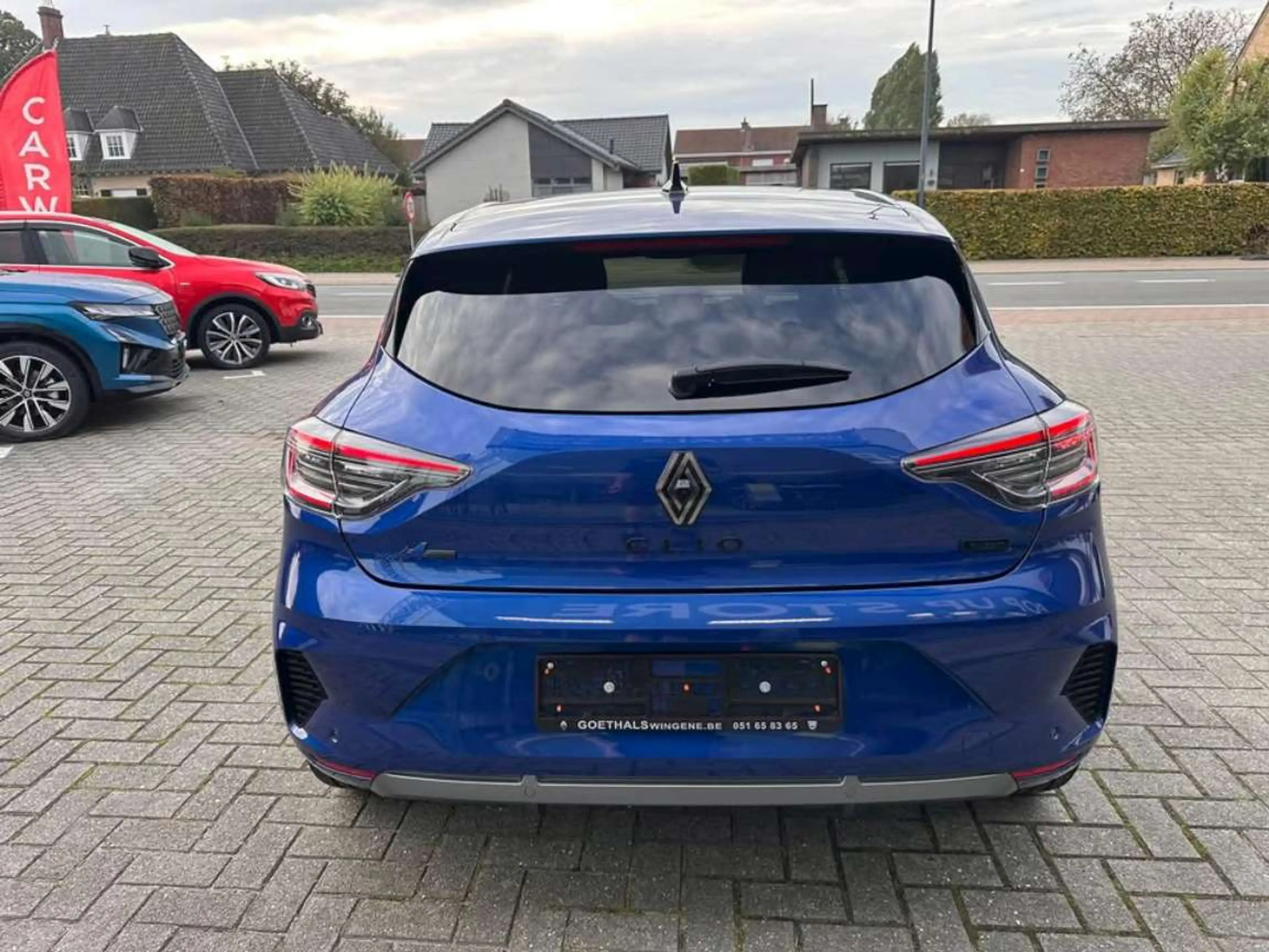 Renault Clio esprit Alpine E-Tech full hybrid 145 — photo 8