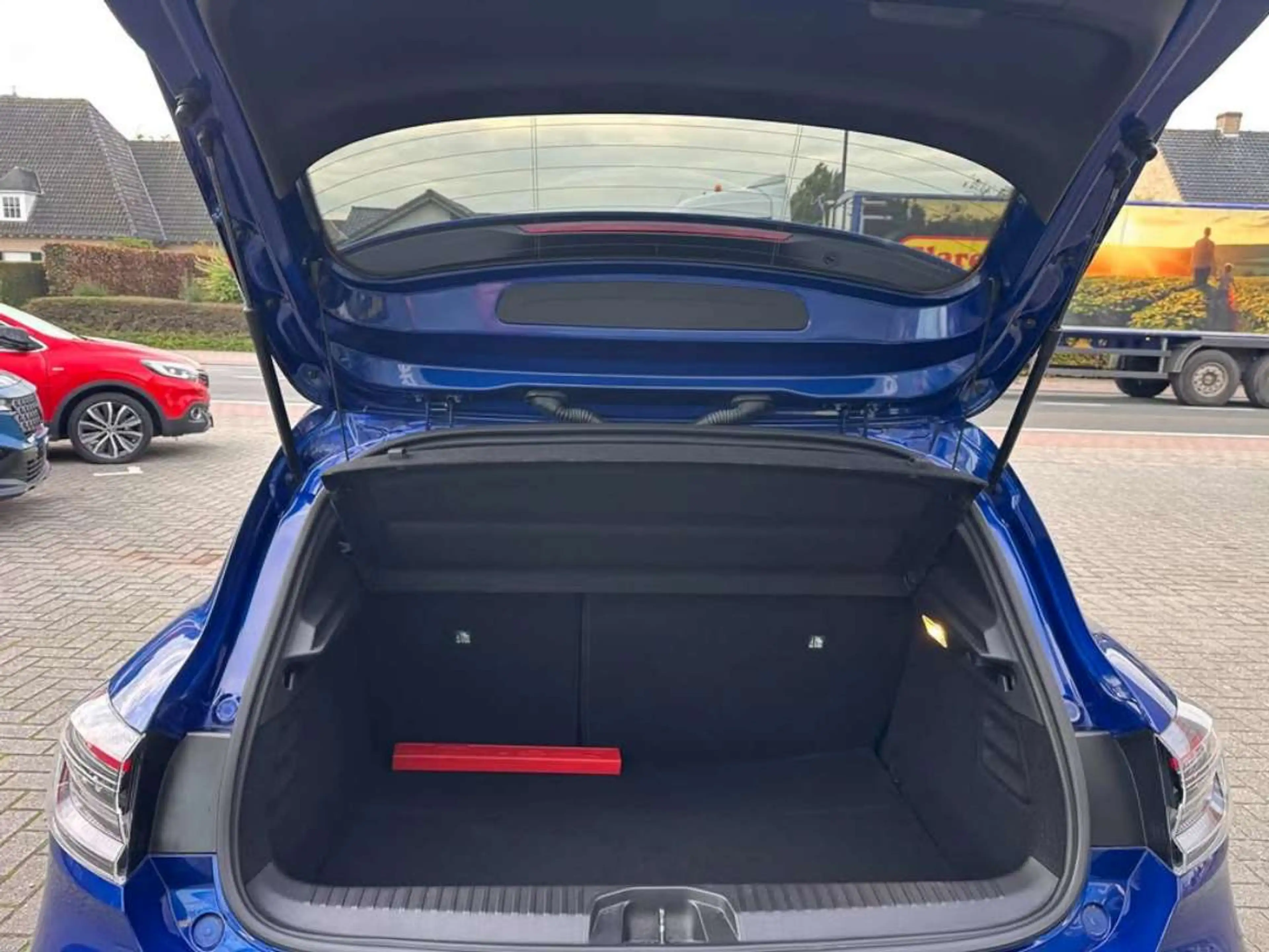 Renault Clio esprit Alpine E-Tech full hybrid 145 — photo 11