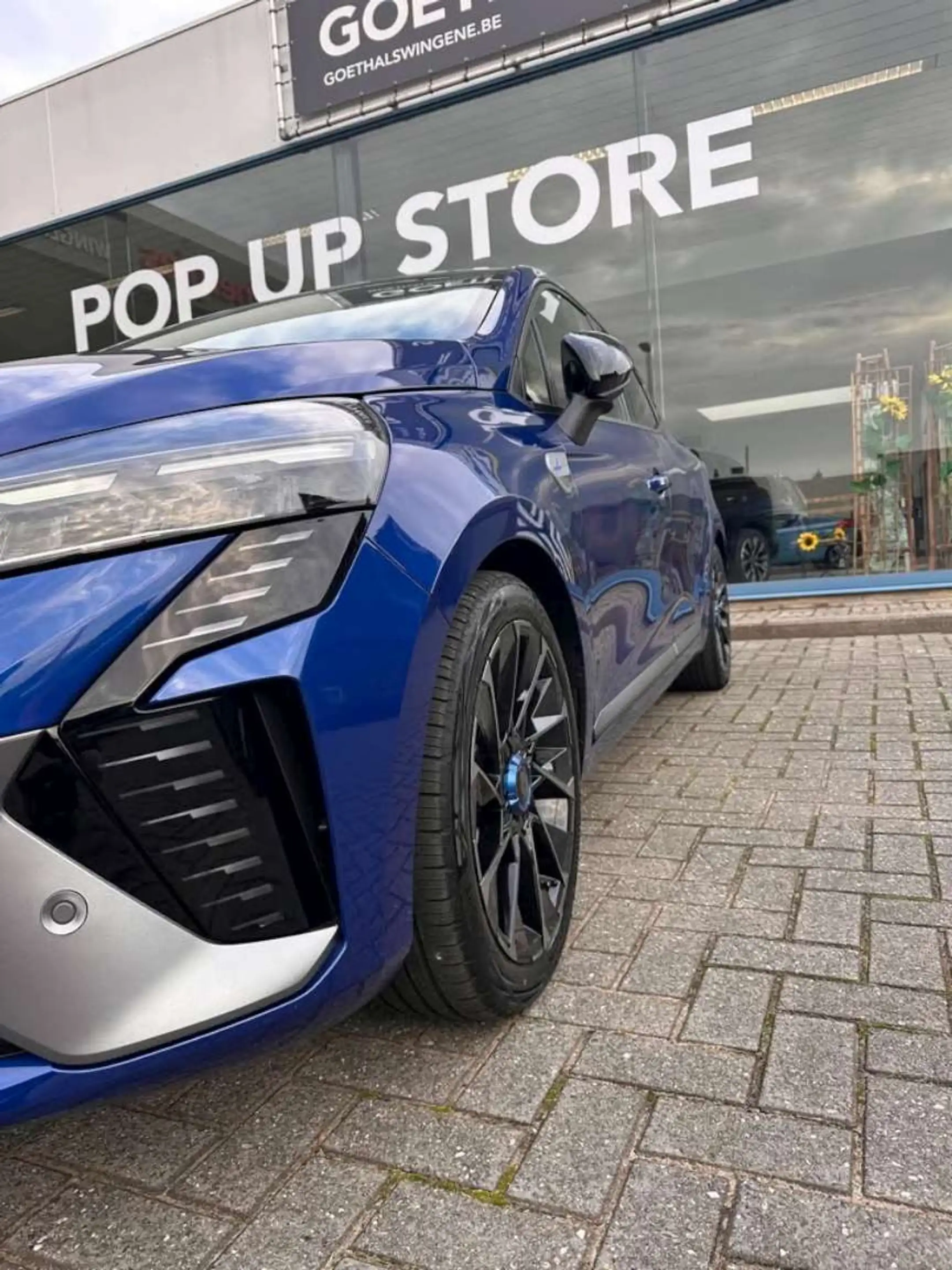 Renault Clio esprit Alpine E-Tech full hybrid 145 — photo 5