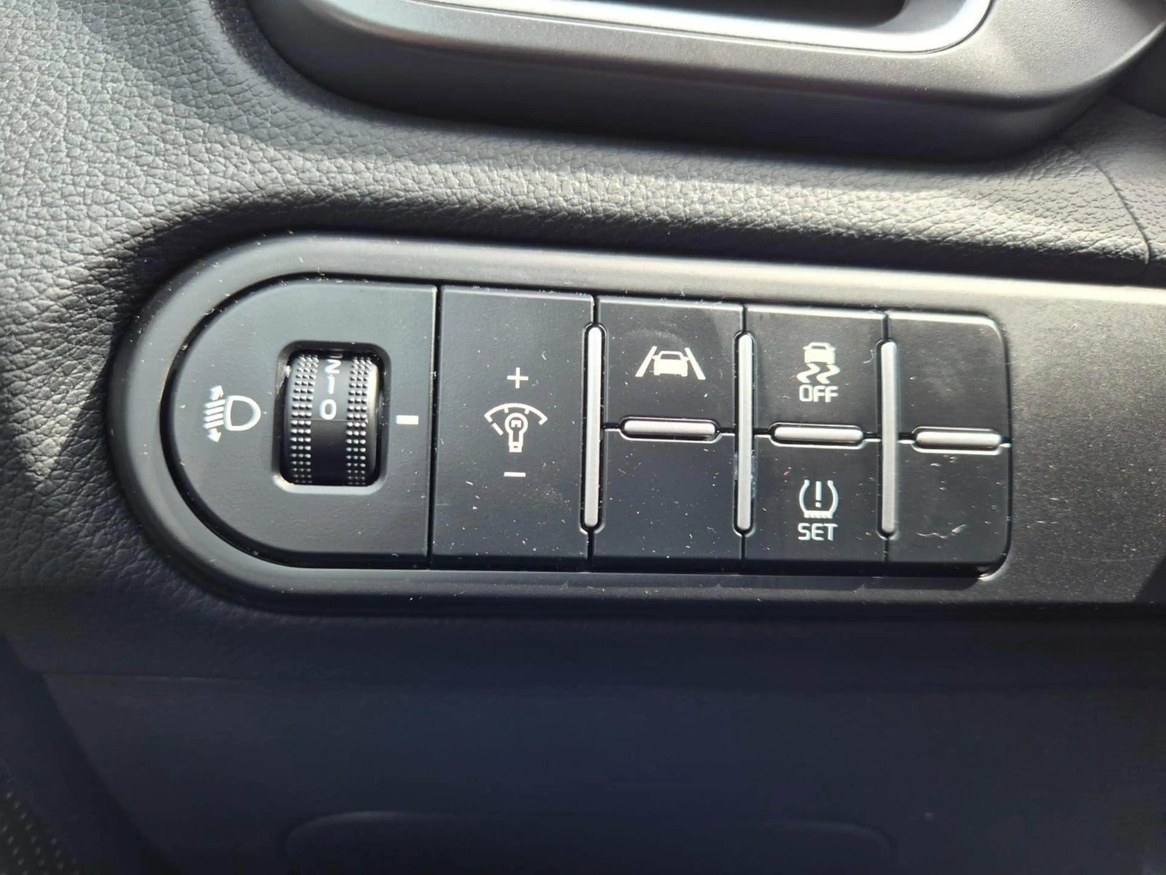 Kia XCeed 1.6 T-GDi 150PS Automatik Klimaautomatik Sitzhe... — photo 14