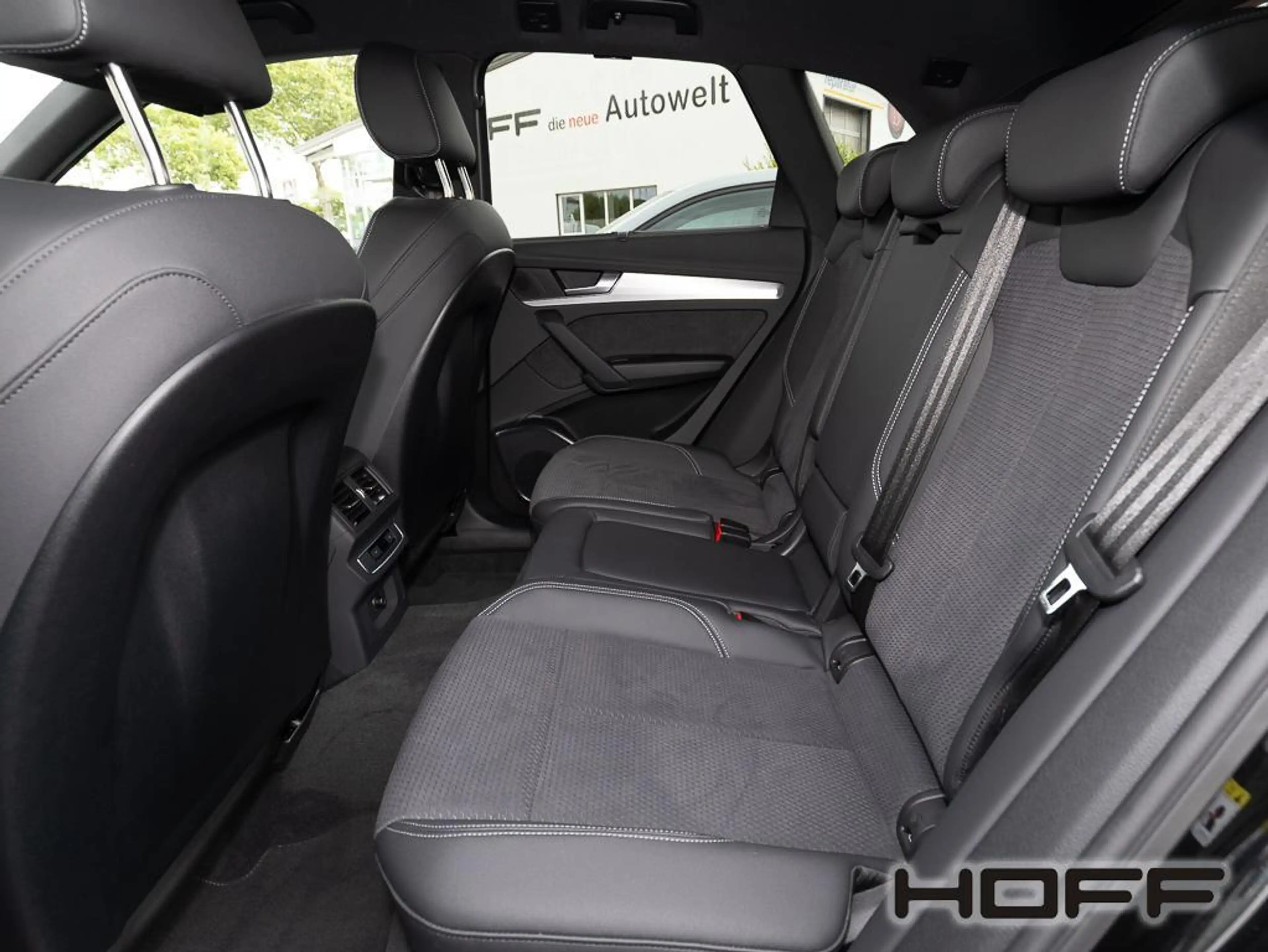 Audi SQ5 TDI quattro 21Zoll Matrix Leder Ambiente — photo 11